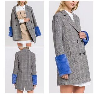 EUC Isalis Gray Plaid Blazer with Blue Faux Fur Cuffs Jacket Small